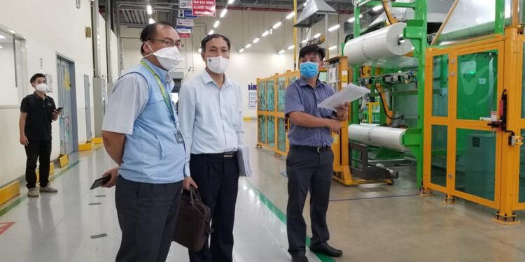 Tổ thường trực đặc biệt của Bộ Y tế kiểm tra tình hình phòng, chống dịch tại khu công nghiệp công nghệ cao Tp.Hồ Chí Minh