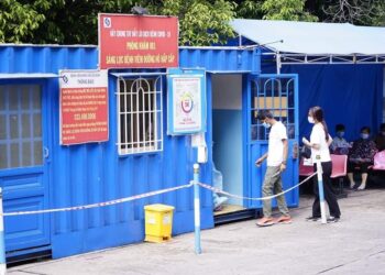 Số lượng bệnh nhân COVID-19 phát hiện tại các cơ sở khám bệnh có thể lên đến 100 ca/ngày