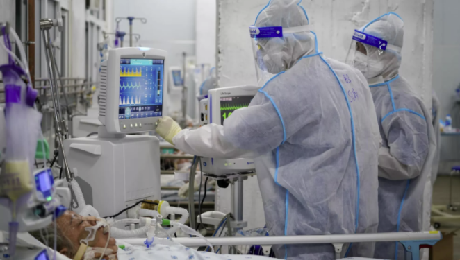 Số ca mắc, nhập viện, tử vong do COVID-19 tại TP.HCM có xu hướng giảm