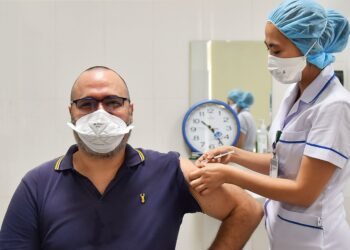 Việt Nam không phân biệt đối xử trong tiêm chủng với công dân nước ngoài đang sinh sống tại Việt Nam