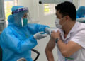 Không ghi nhận trường hợp phản ứng nặng sau tiêm vắc xin COVID-19, Hà Nội dự kiến tiêm cho công nhân thời gian tới