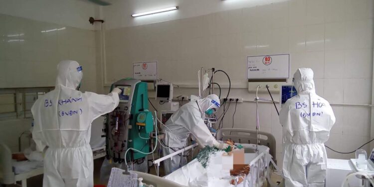 Bắc Giang: Bệnh nhân thở máy đầu tiên tị Trung tâm hồi sức tích cực lớn nhấn miền Bắc đã có tín hiệu lạc quan