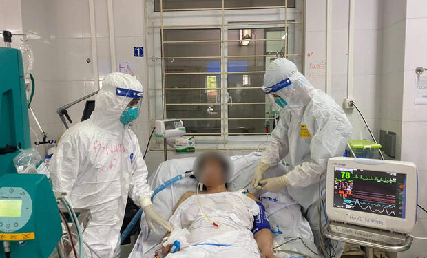 Bệnh nhân cuối cùng thở máy tại Bệnh viện Phổi Bắc Giang được rút ống nội khí quản