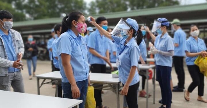 Bộ Y tế hướng dẫn xử lý khi có trường hợp mắc COVID-19 tại khu công nghiệp