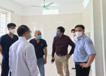 Bạch Mai hỗ trợ toàn diện công tác điều trị bệnh nhân COVID-19 tại Băc Giang