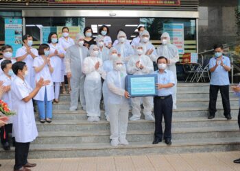“Đội đặc nhiệm” BVĐK Nông Nghiệp đến Bắc Giang điều trị bệnh nhân COVID-19 nặng
