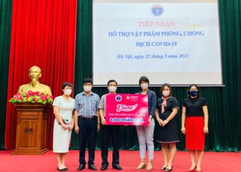 Công đoàn Vụ sức khỏe Bà mẹ trẻ em tiếp nhận 8.000 phần quà hỗ trợ lao động nữ tại tỉnh Bắc Giang