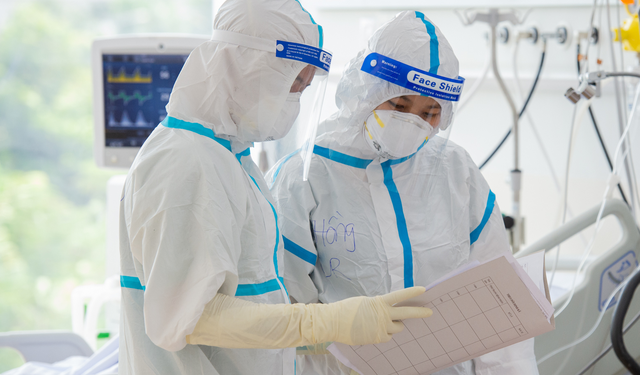 TP.HCM điều chỉnh chế độ cho lao động ngành Y tế chống dịch