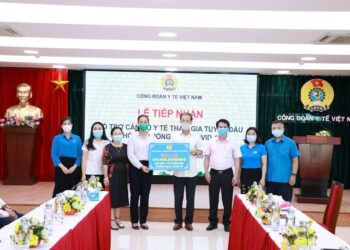 Các Khối thi đua trực thuộc Tổng Liên đoàn Lao động Việt Nam hỗ trợ kịp thời các chiến sĩ áo trắng chống dịch COVID-19 lần thứ 4