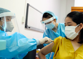 1 tuần thần tốc, 100% người dân Hà Nội đủ điều kiện đã được tiêm vaccine COVID-19