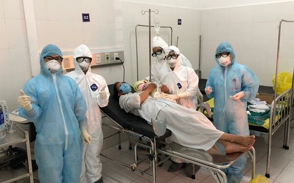 CĐYTVN hỗ trợ cán bộ y tế tuyến đầu phòng, chống dịch COVID-19