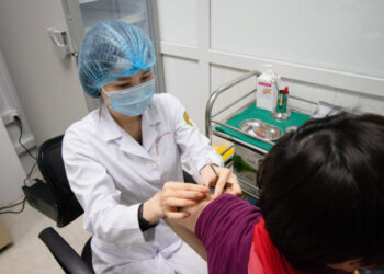 100% tình nguyện viên tiêm vắc xin phòng COVID-19 Nano Covax của Việt Nam đều sinh miễn dịch