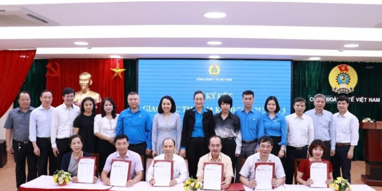 Công đoàn Y tế Việt Nam triển khai các hoạt động Tháng công nhân 2021