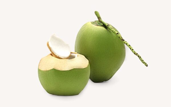 Người mắc COVID-19 có nên uống nước dừa không?