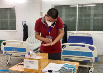 Sáng đèn 24/24, Trạm Y tế lưu động quyết tâm thu hẹp vùng đỏ, mở rộng vùng xanh