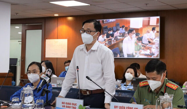 Học sinh ở TP.HCM ngày đầu trở lại trường, phát hiện 3 trẻ là F0