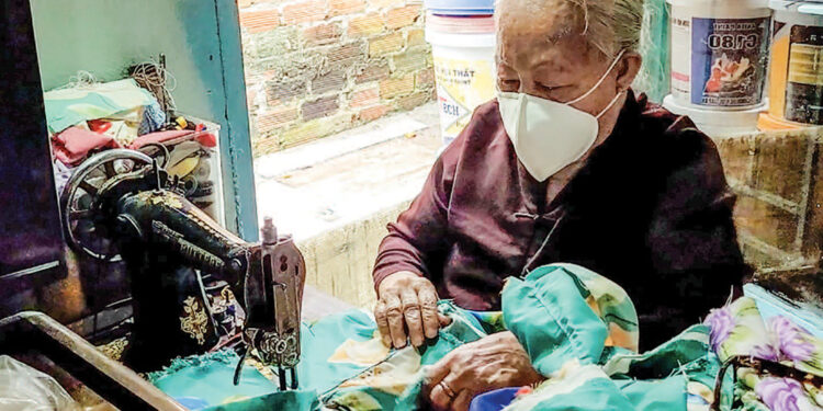 Sự sống tiếp tục nảy mầm sau nỗi đau COVID-19