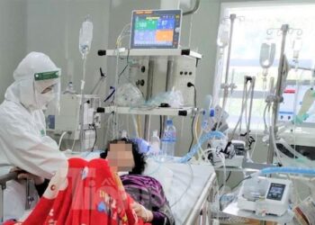 Tết ở tuyến đầu điều trị người mắc COVID-19 tại Hà Nội