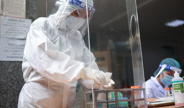 Dịch bệnh ở Hà Nam diễn biến phức tạp, sẵn sàng các phương án ứng phó trong dịp Tết