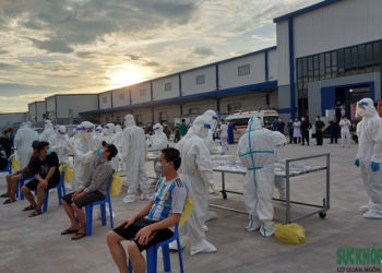 Chi viện thêm nhiều lực lượng đến Khu điều trị Thới Hòa để xét nghiệm sàng lọc nhanh
